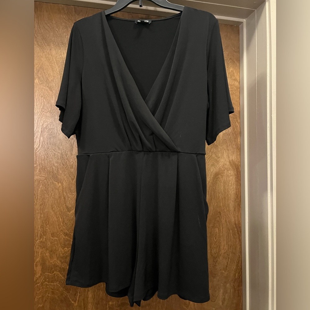 Express black romper medium